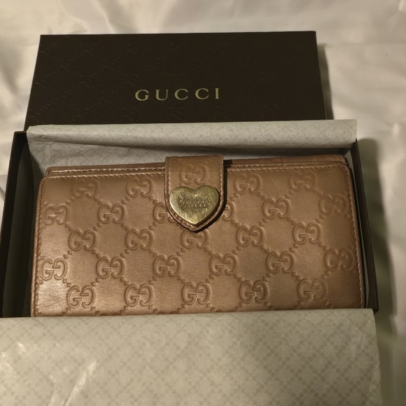 EUC Gucci Golden Guccissima Trifold Wallet in Box - Picture 4 of 11